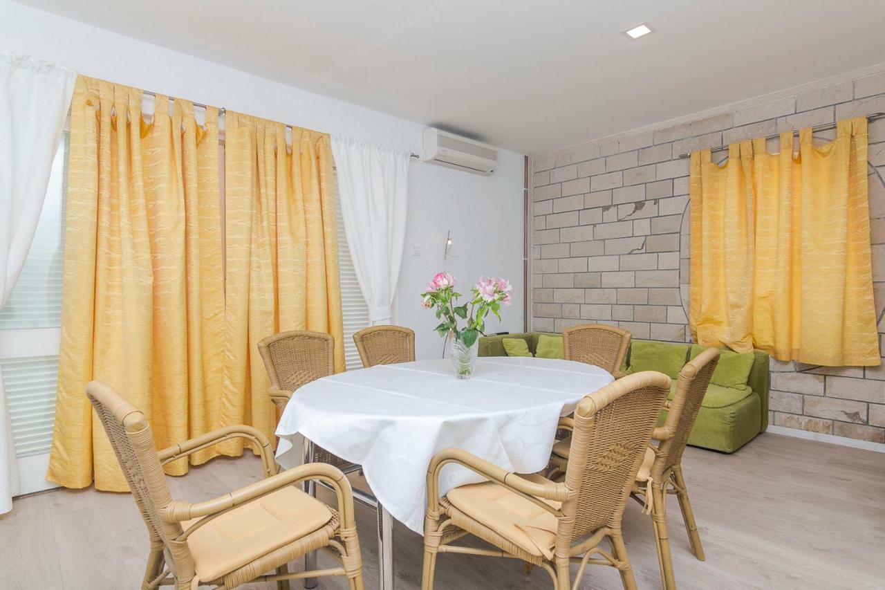 Apartments A&B Makarska Ngoại thất bức ảnh