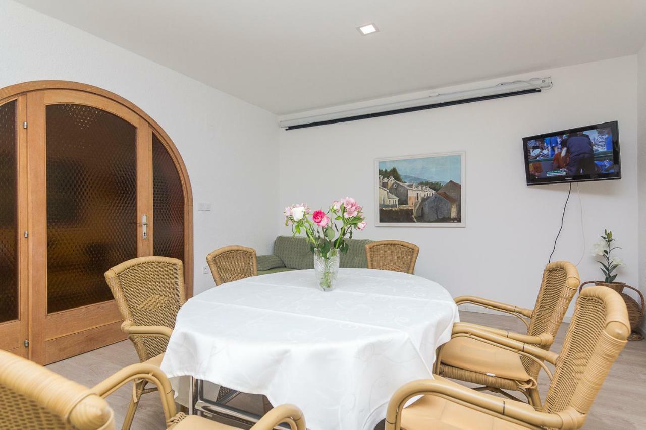 Apartments A&B Makarska Ngoại thất bức ảnh