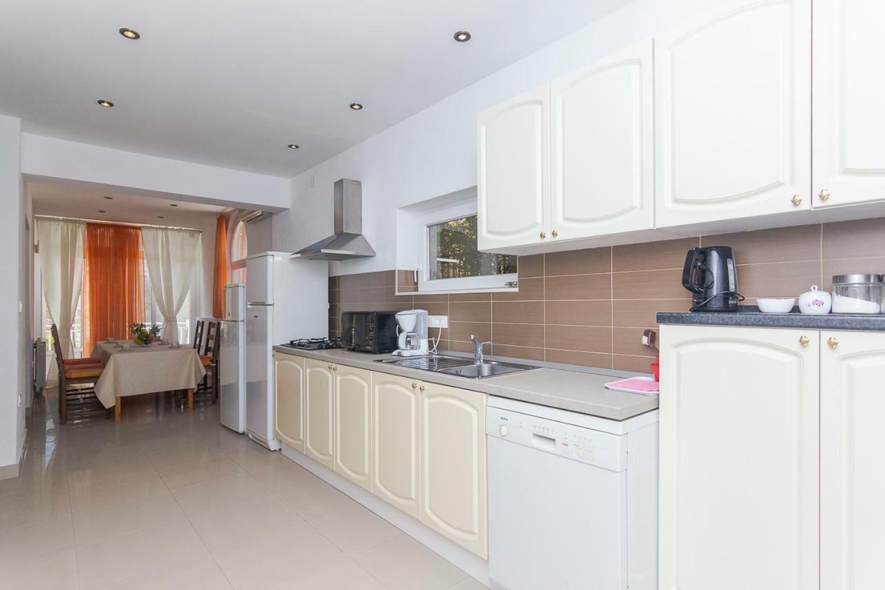 Apartments A&B Makarska Ngoại thất bức ảnh