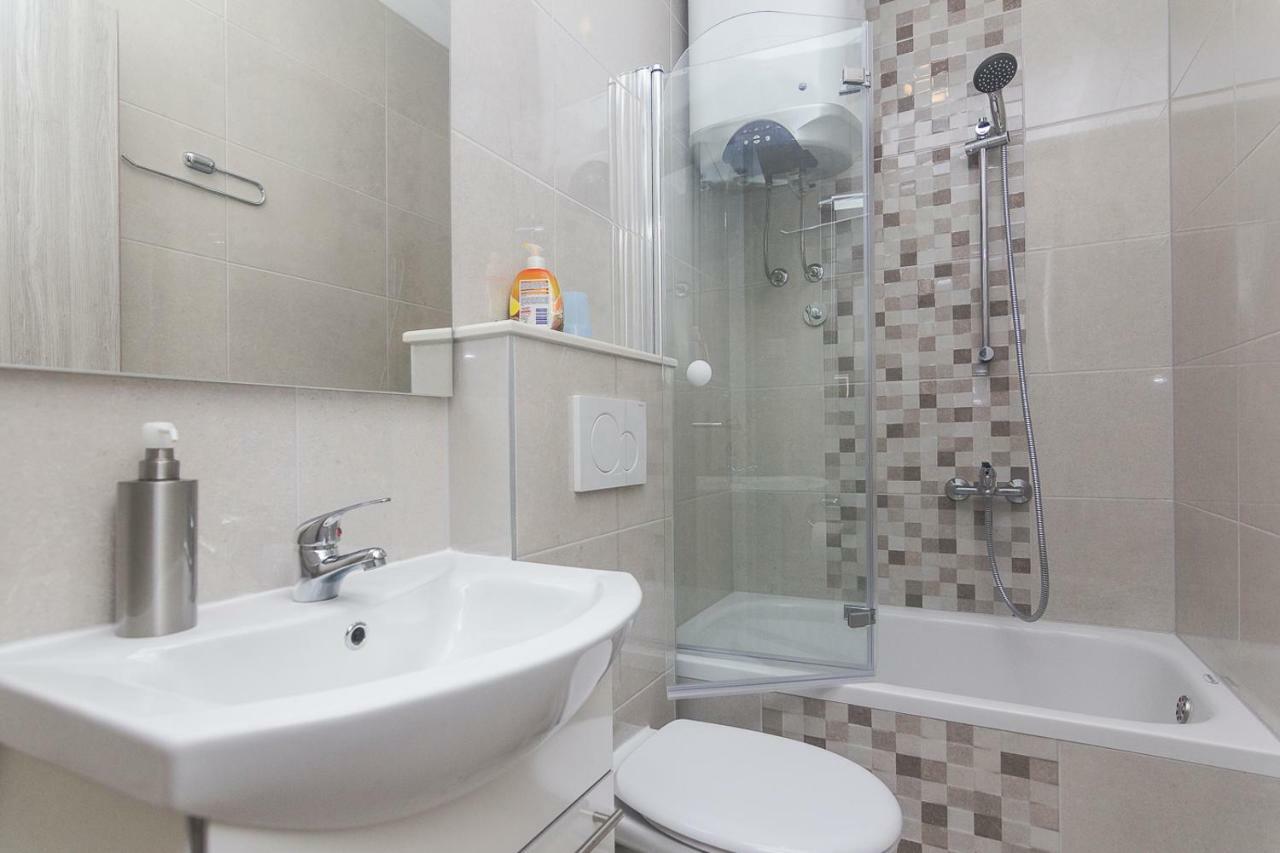Apartments A&B Makarska Ngoại thất bức ảnh